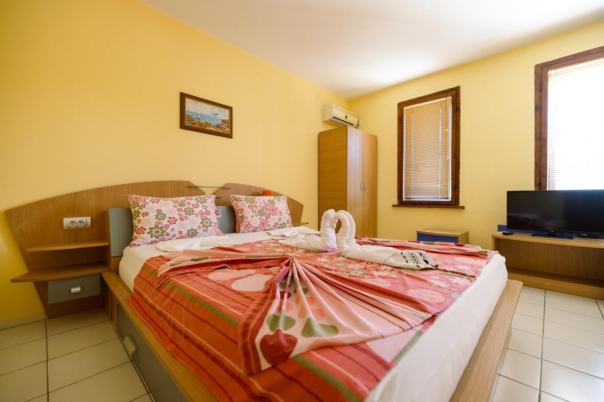 Paradise Czernomorec Zewnętrze zdjęcie