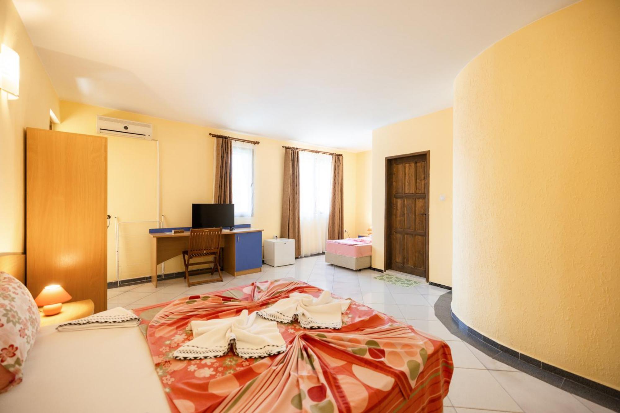 Paradise Czernomorec Zewnętrze zdjęcie